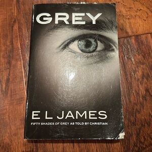 Grey by E L James Paperback